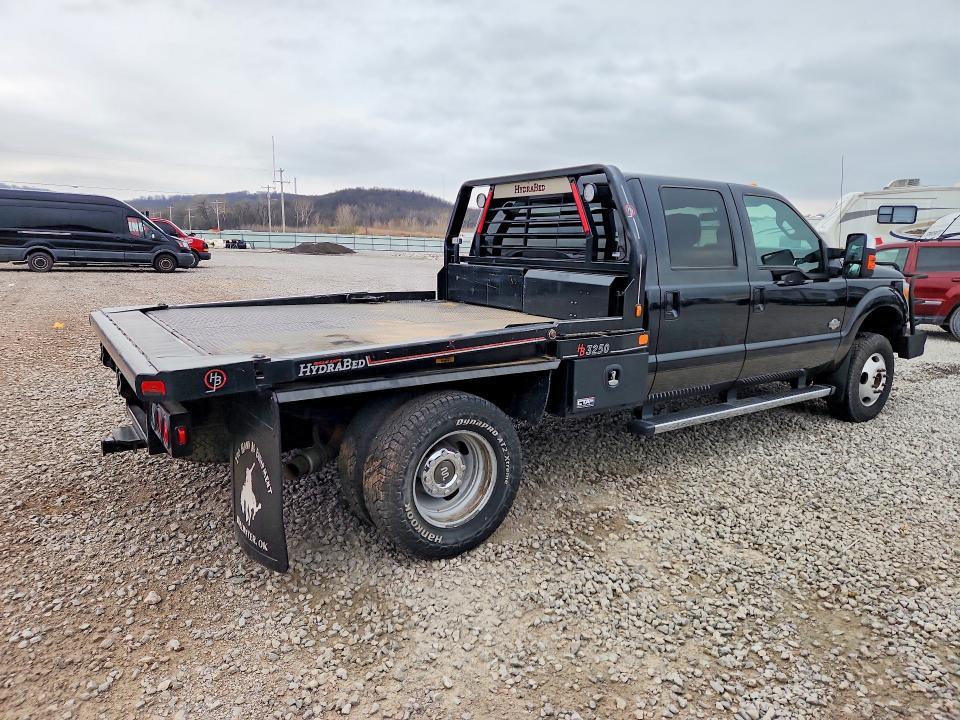 2016 Ford F350 Super Duty Flatbed Truck