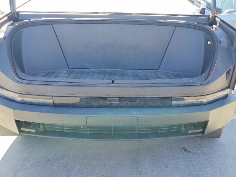 2024 Tesla Cybertruck