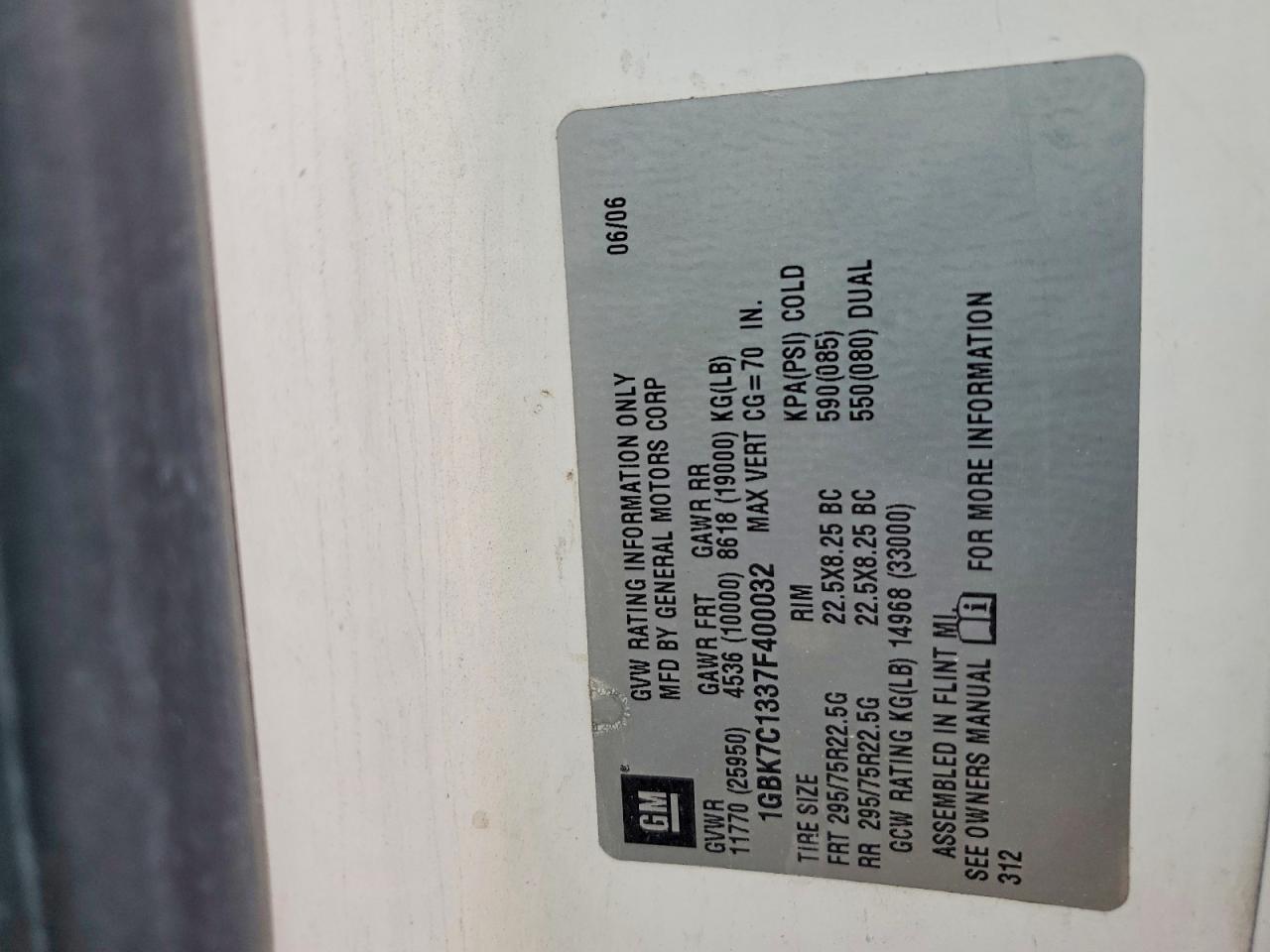 2007 Chev Rolet C7500 BOX Truck