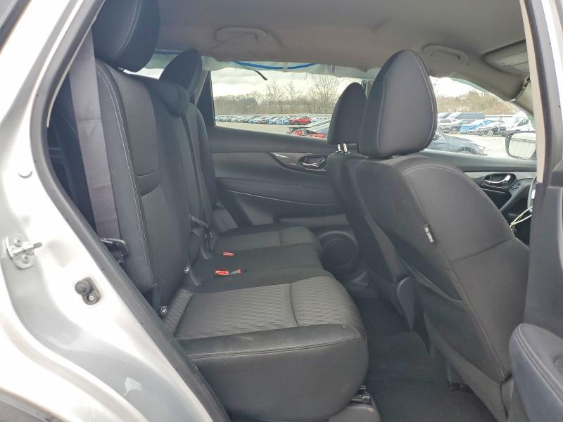 2018 Nissan Rogue sv
