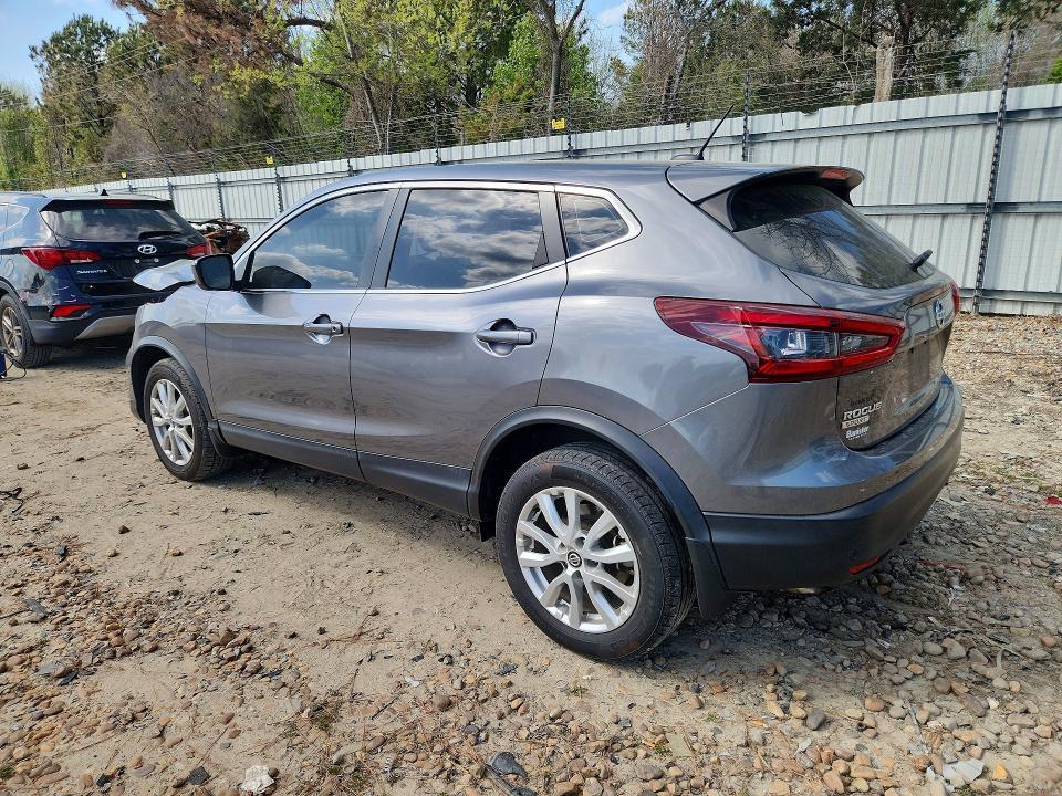2022 Nissan Rogue Sport s