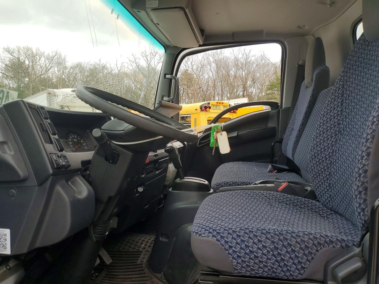 2024 Isuzu NPR HD BOX Truck