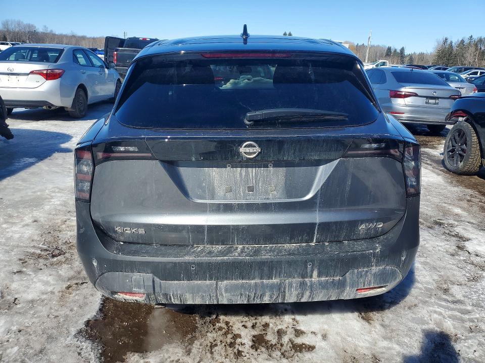 2025 Nissan Kicks sv