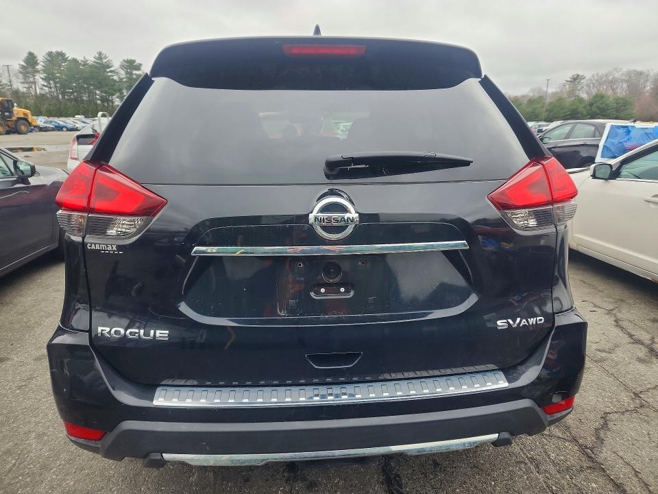 2017 Nissan Rogue sv