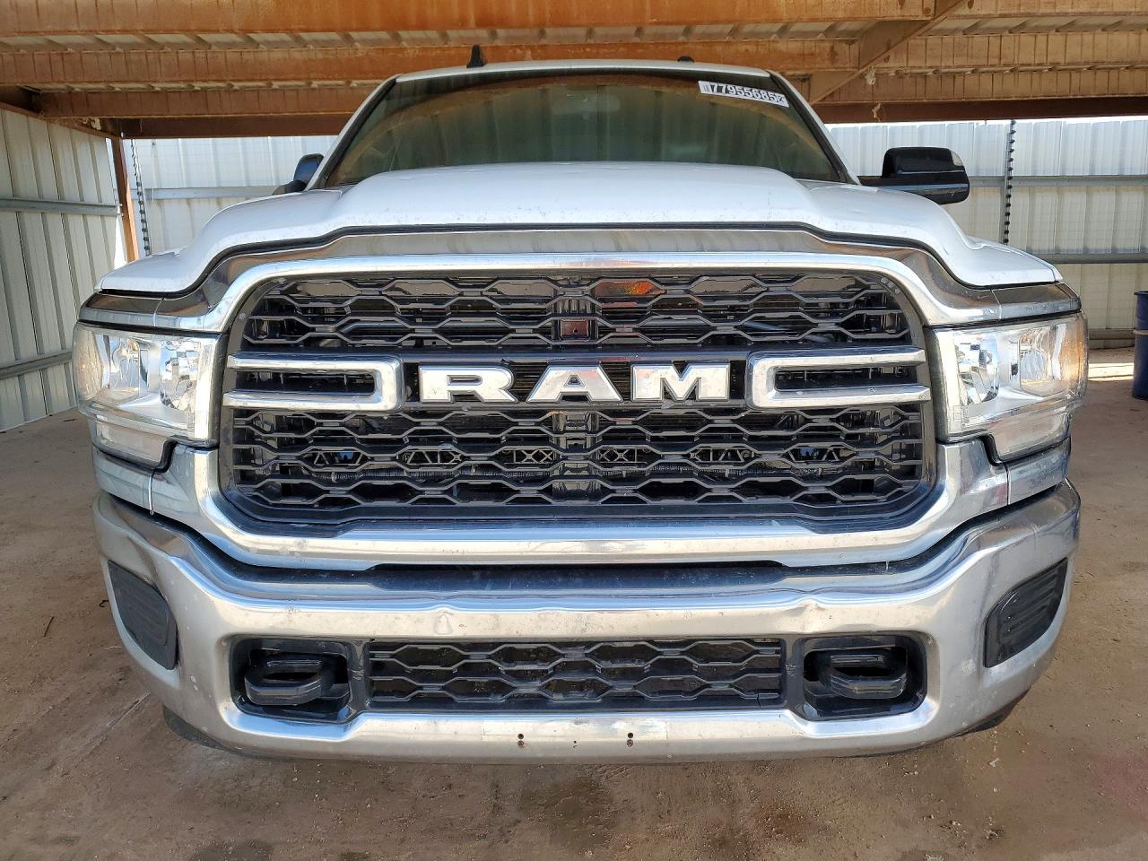 2022 Dodge RAM 2500 Flatbed Truck