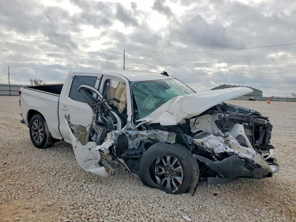 2026 Chevrolet Silverado C1500 LT