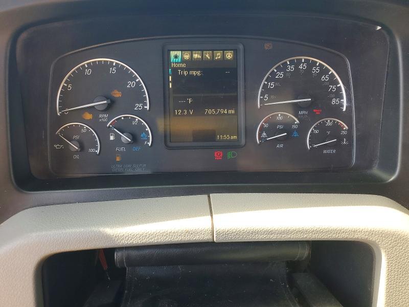 2019 Freigliner 2019 Freightliner Cascadia 126 Semi Truck