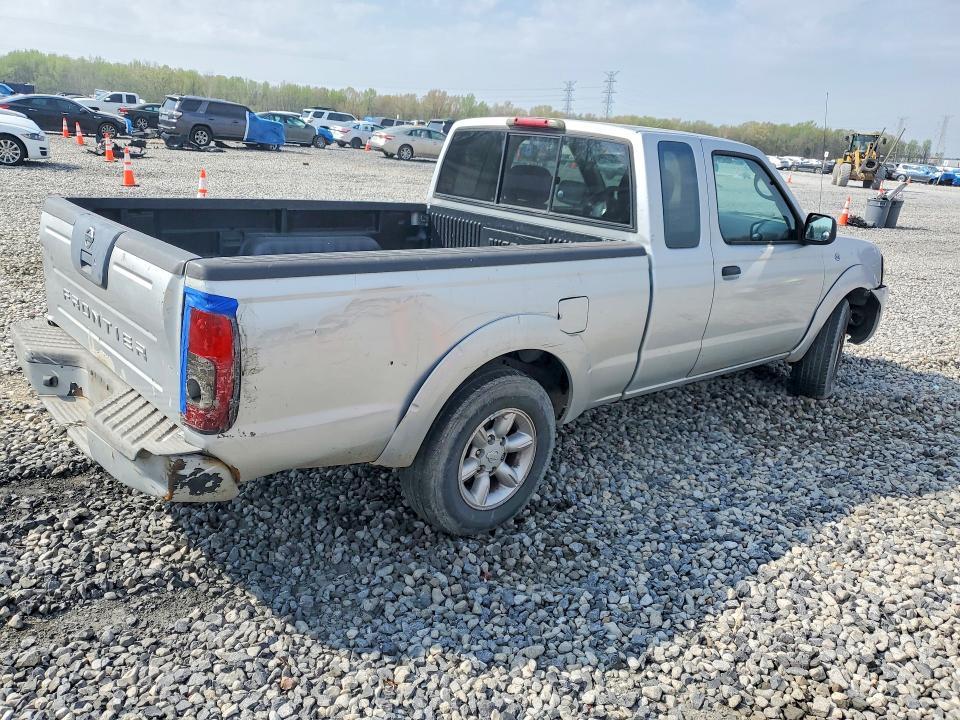 2004 Nissan Frontier Standard