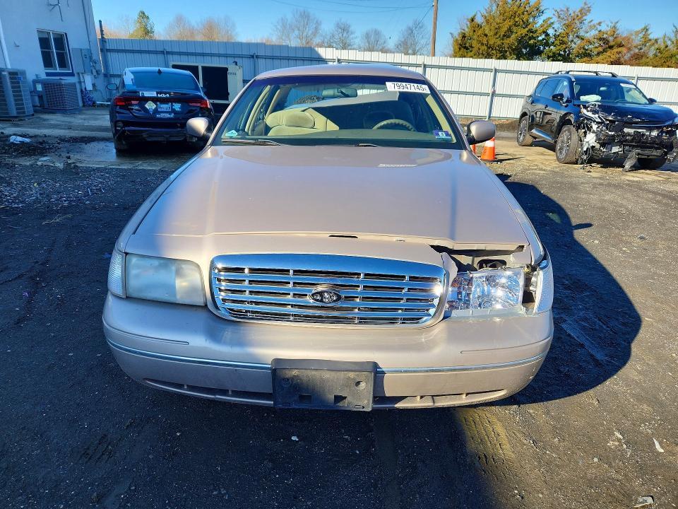 1998 Ford Crown Victoria lx