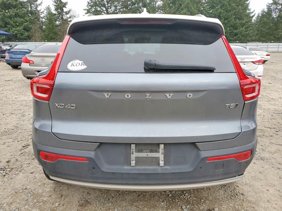2019 Volvo Xc40 T5 Momentum