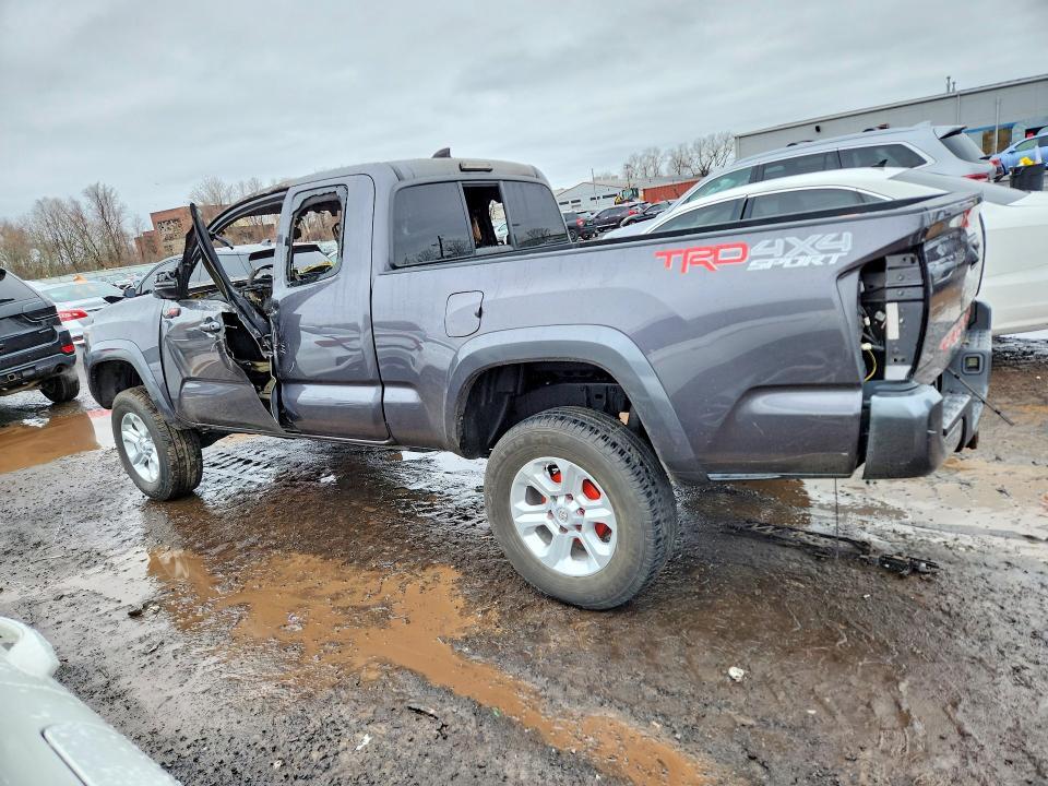 2016 Toyota Tacoma TRD Sport