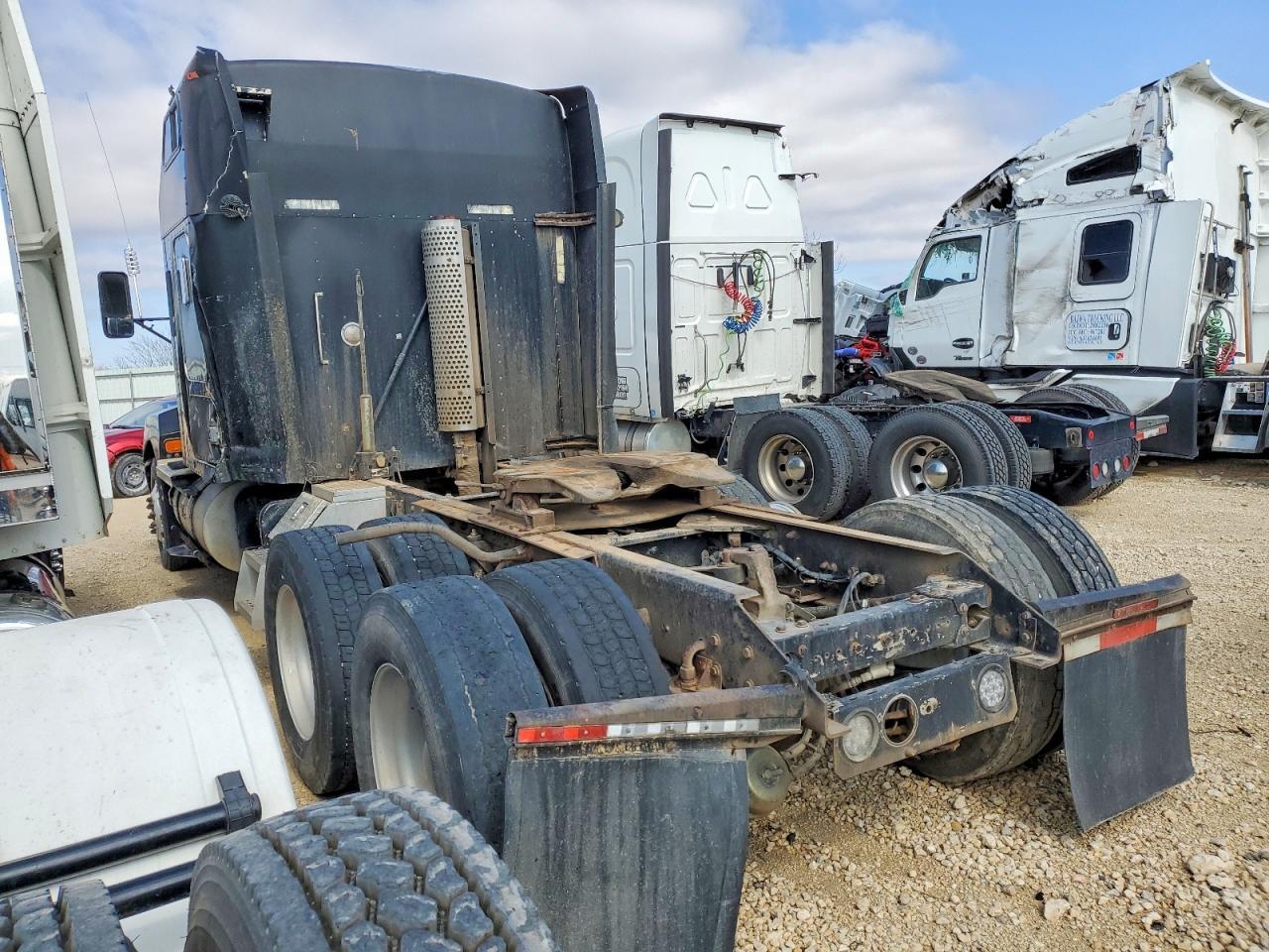 1999 Kenworth T600 Semi Truck
