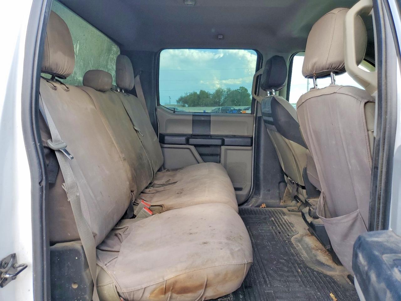 2019 Ford F350 Super Duty Truck Cab AND Chassis