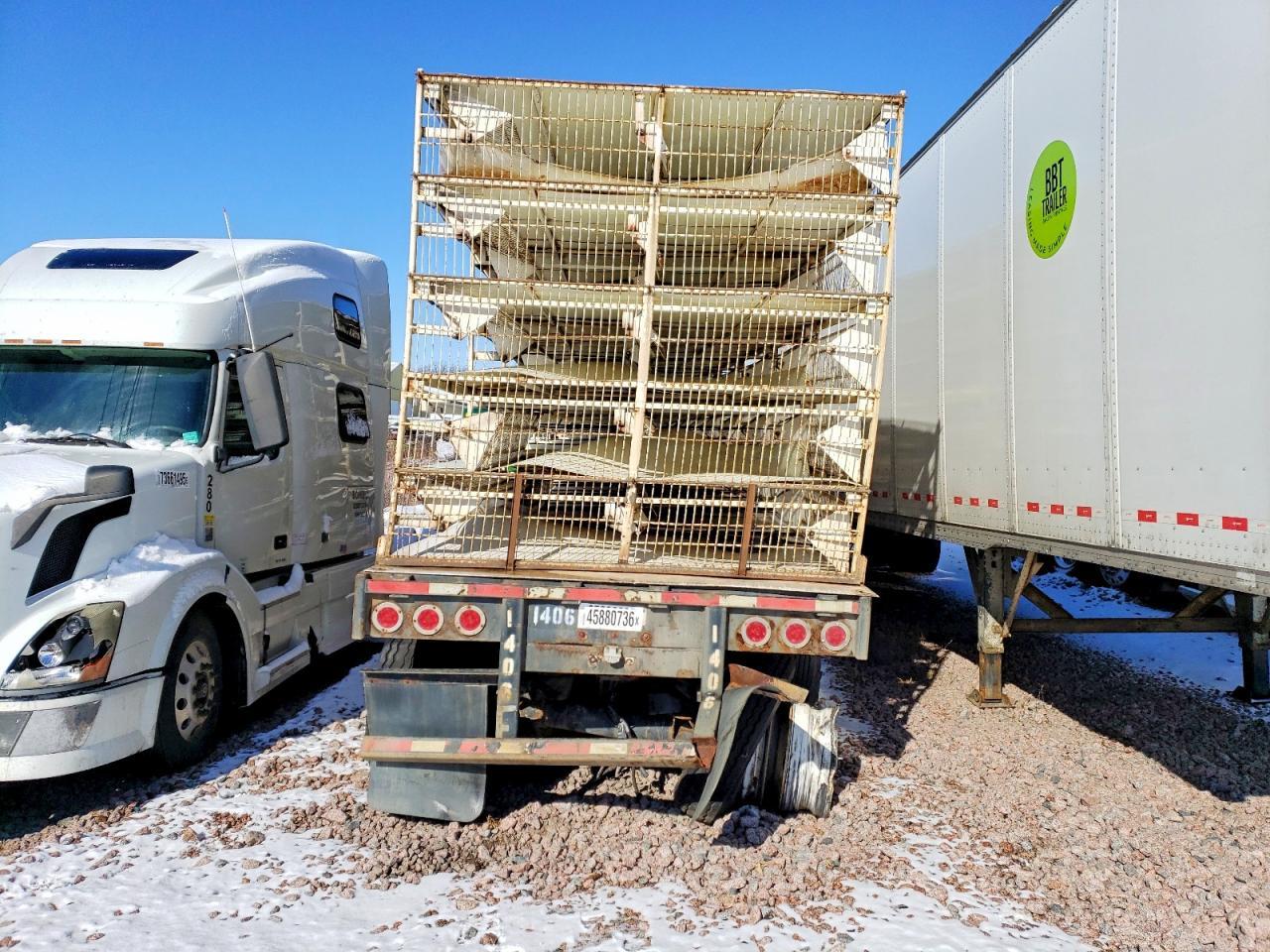 2015 Clark 2015  Trailer-Livestock Trailer