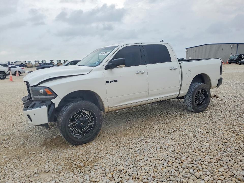 2014 Dodge RAM 1500 SLT