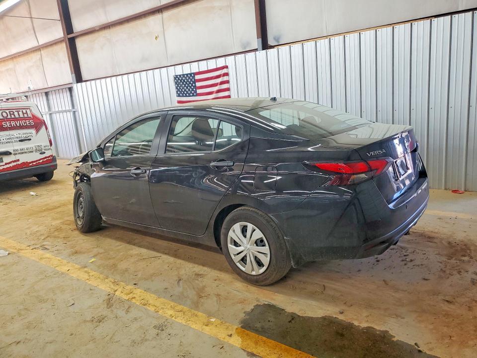 2025 Nissan Versa s