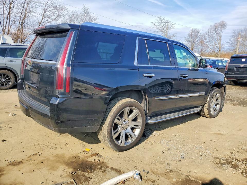 2016 Cadillac Escalade Luxury