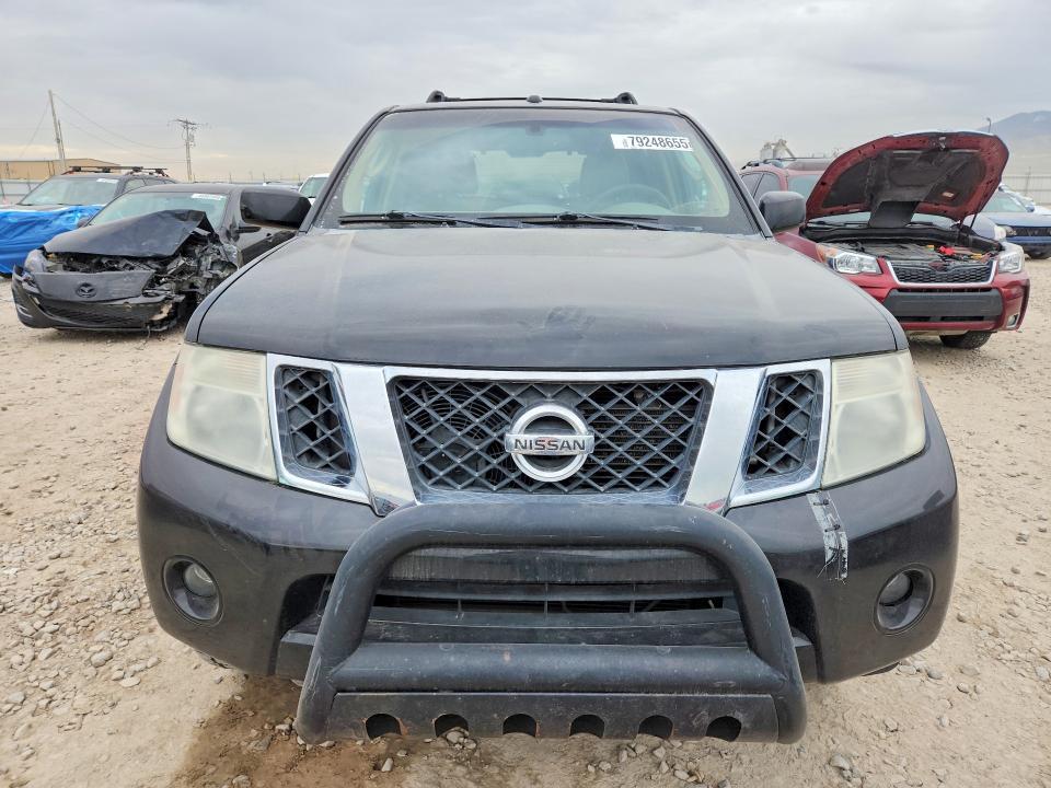 2008 Nissan Pathfinder se V8