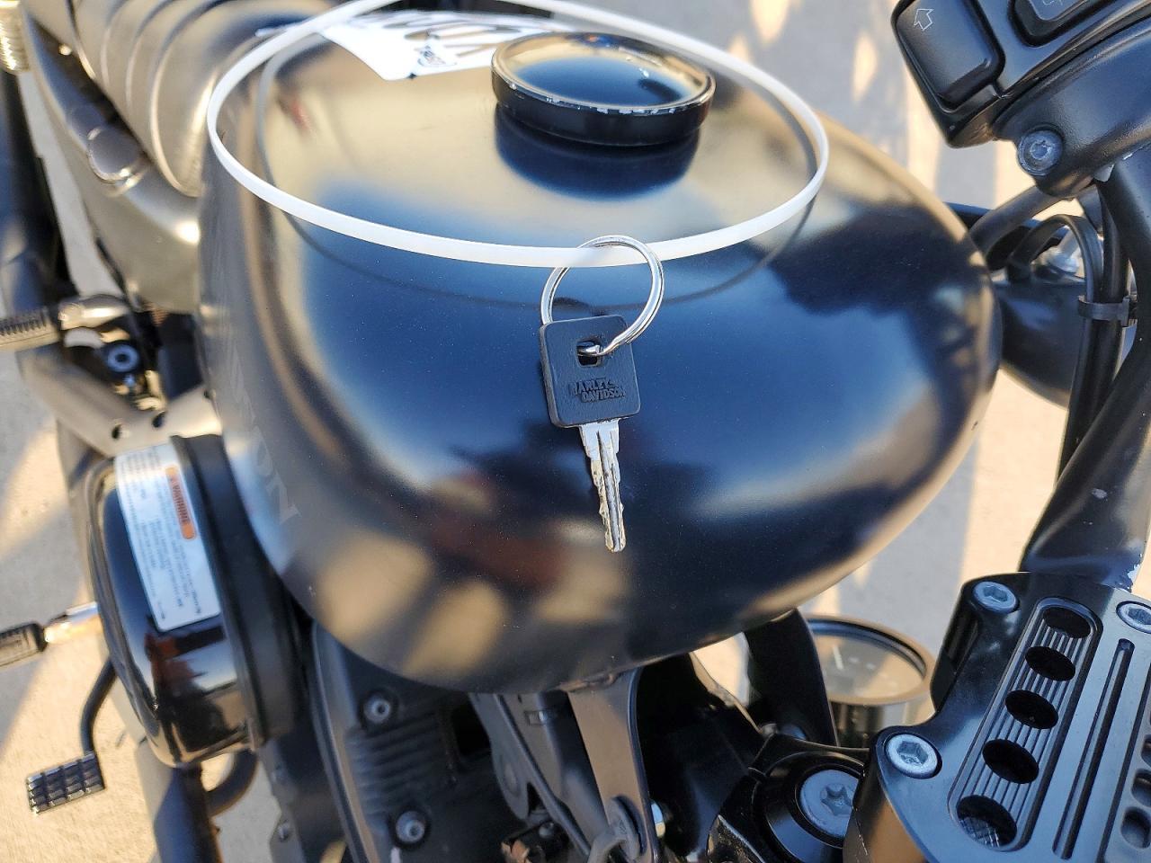 2017 Harley-Davidson XL883 Iron 883