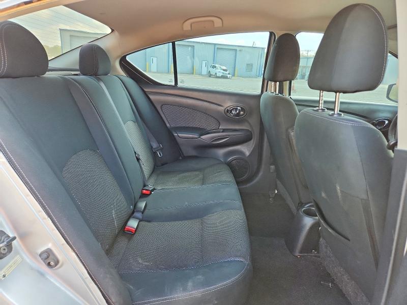 2015 Nissan Versa 1.6 sv