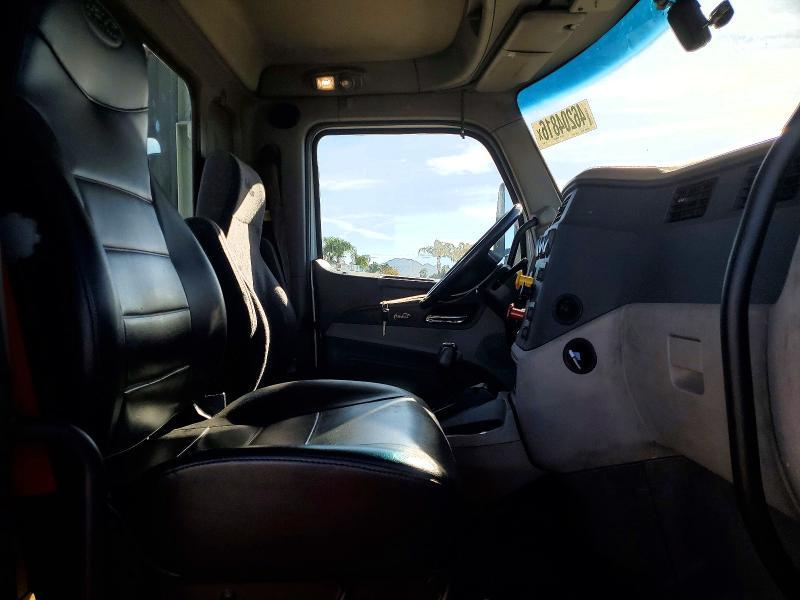 2018 Peterbilt 579 Semi Truck