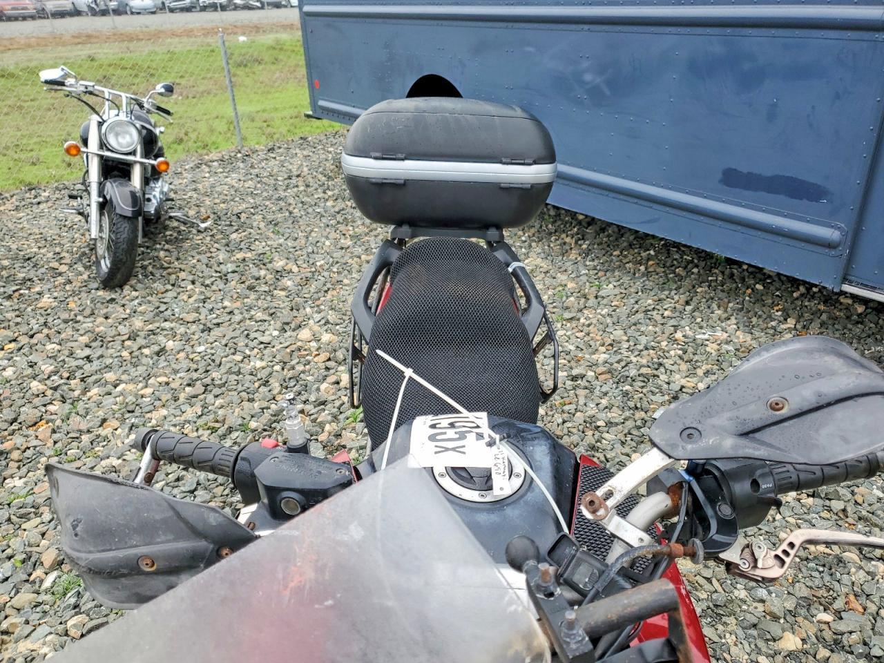 2011 Kawasaki LE650 C