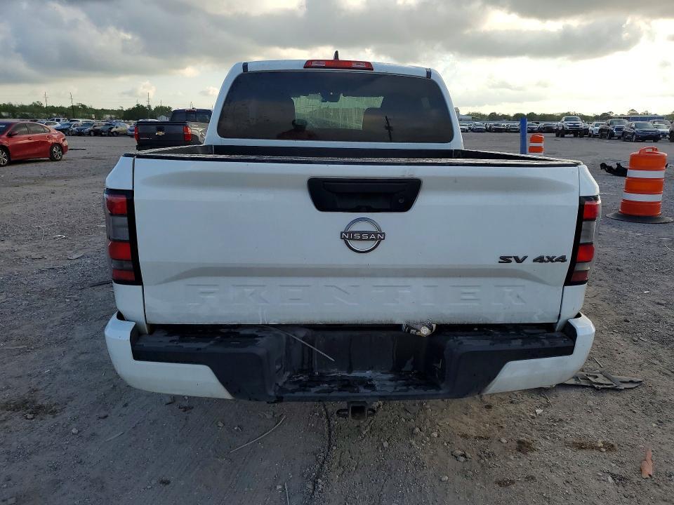 2023 Nissan Frontier SV