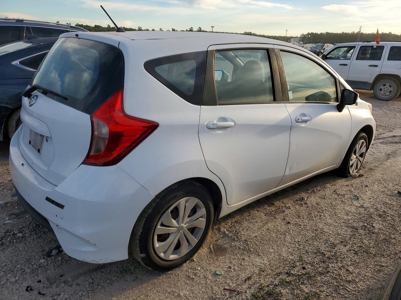 2019 Nissan Versa Note s