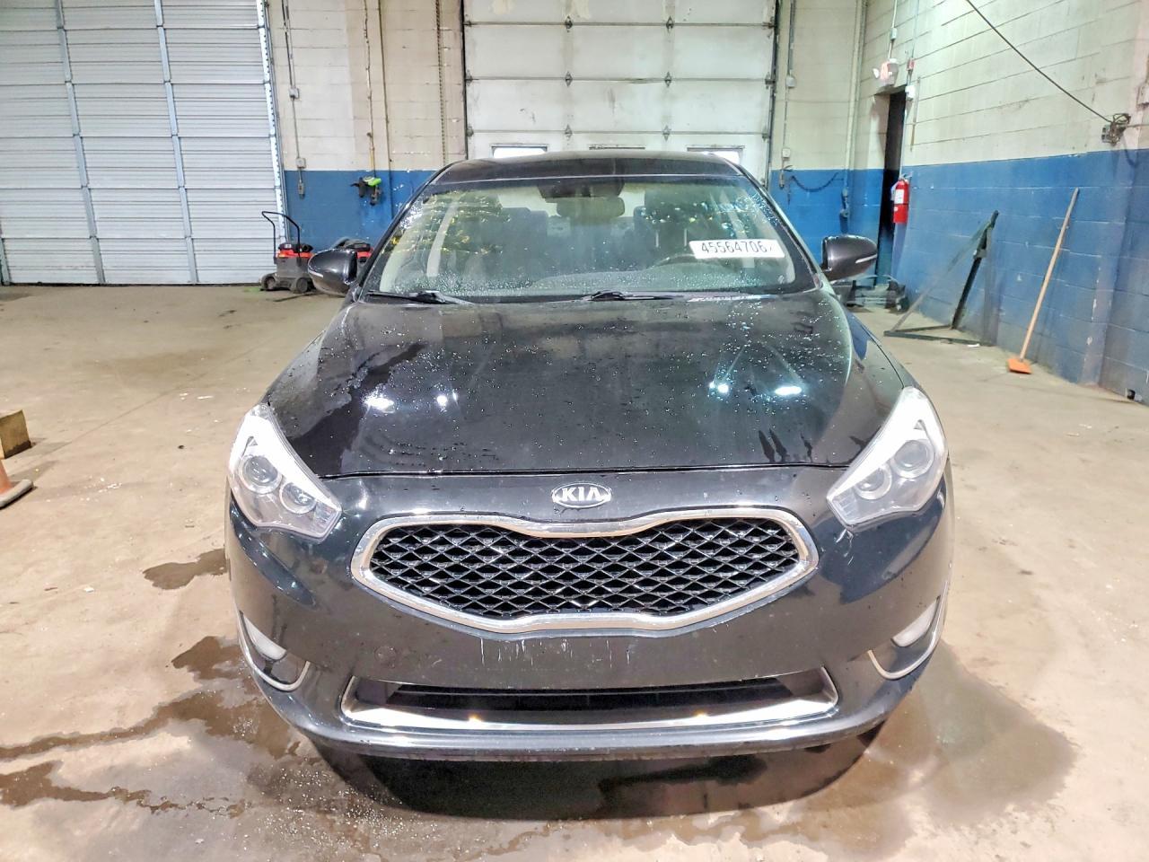 2015 KIA Cadenza Premium