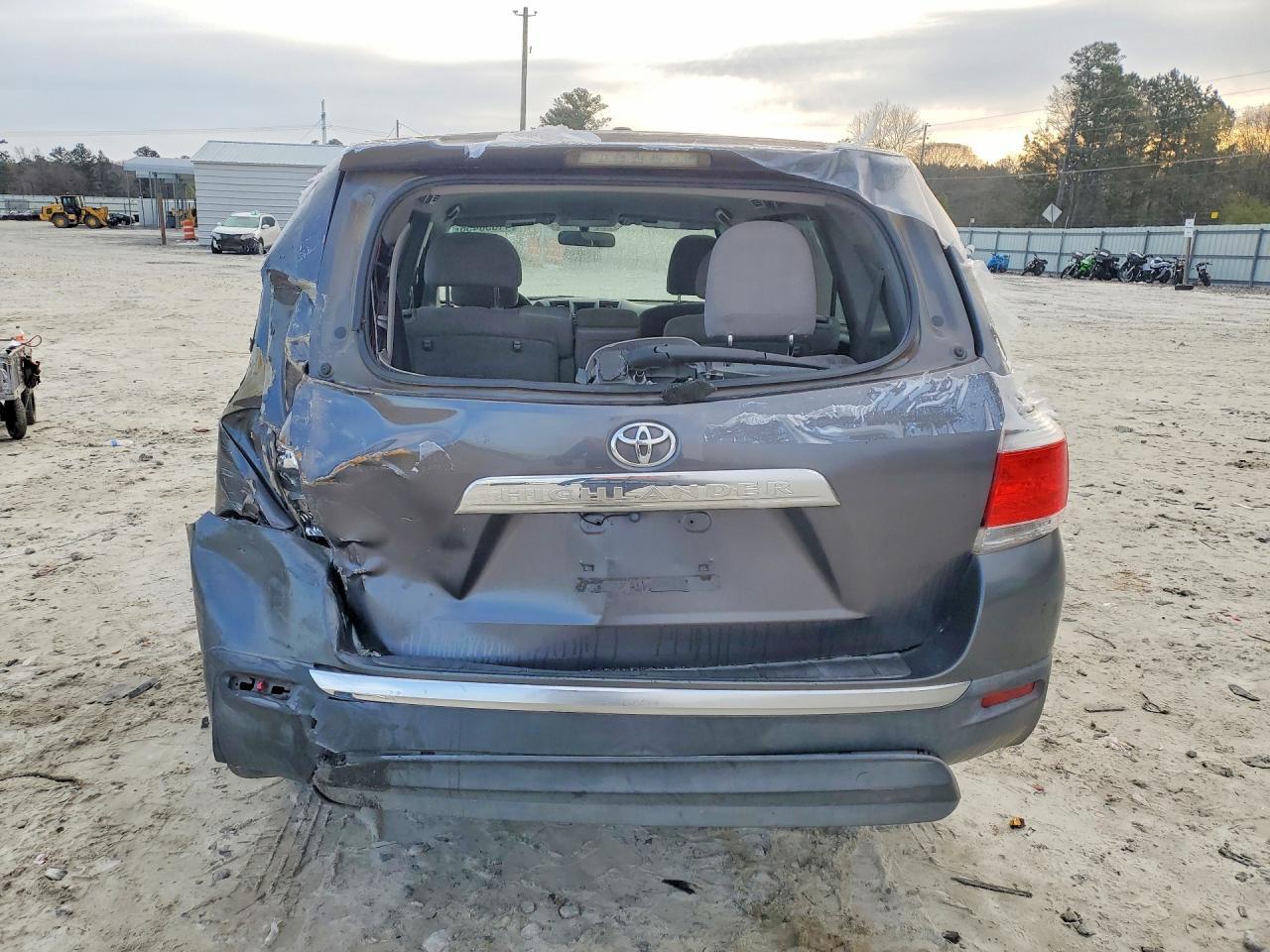 2011 Toyota Highlander Base