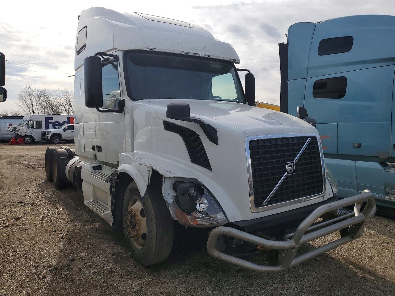 2014 Volvo VNL Semi Truck