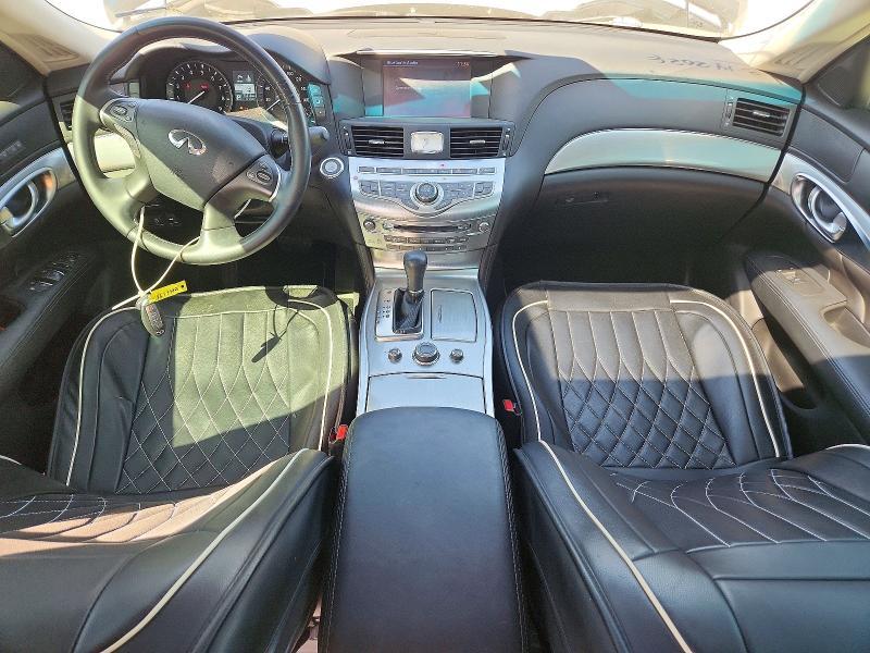 2016 Infiniti Q70 3.7