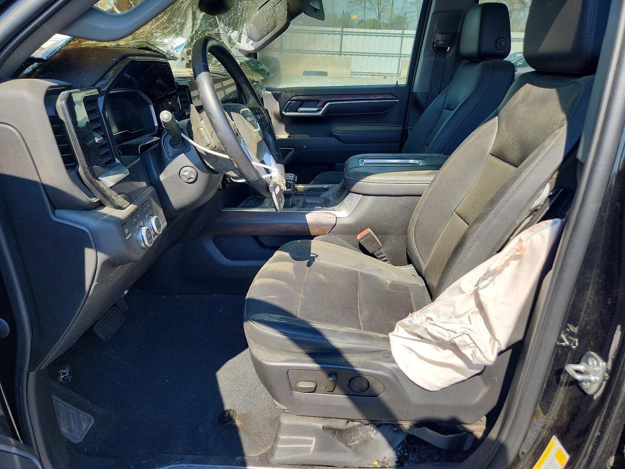 2022 GMC Sierra K1500 SLT