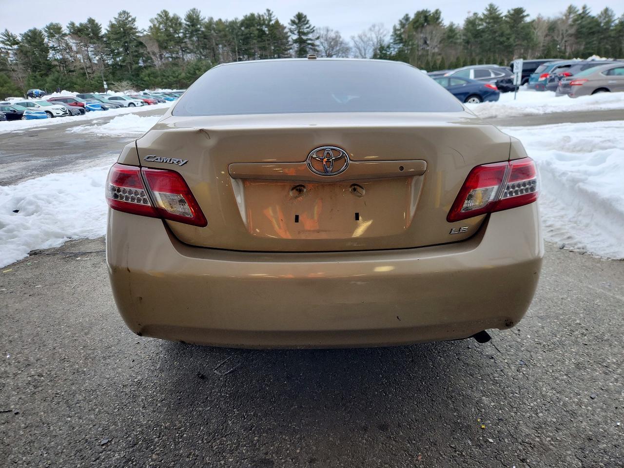 2011 Toyota Camry le