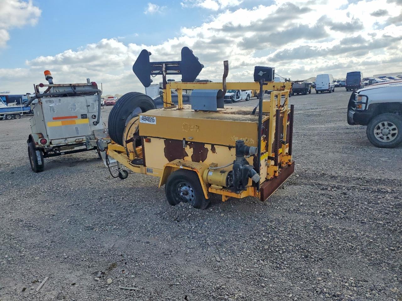 1997 Fenex 1997 Team Fenex F123KP Manhole Support Trailer