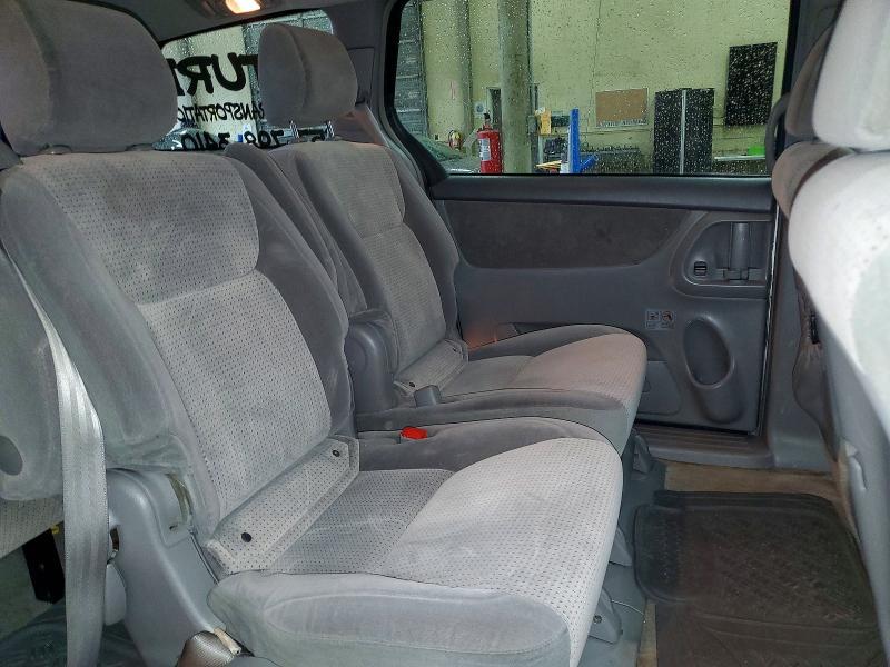 2008 Toyota Sienna le 7-passenger