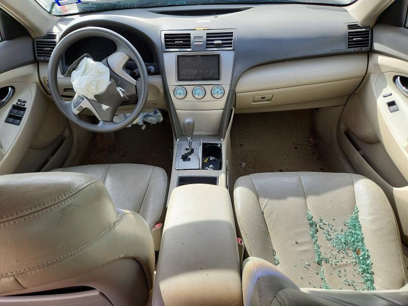 2009 Toyota Camry le