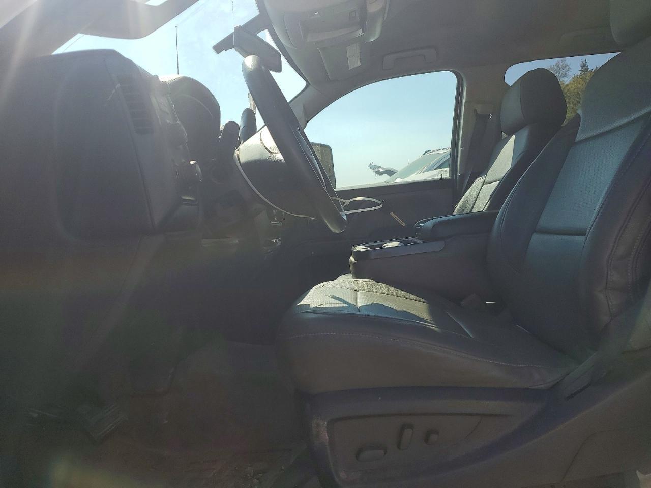 2017 Chevrolet Silverado Flatbed Truck