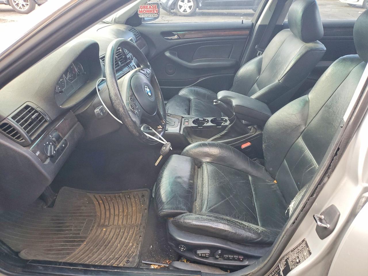 2001 BMW 330 i