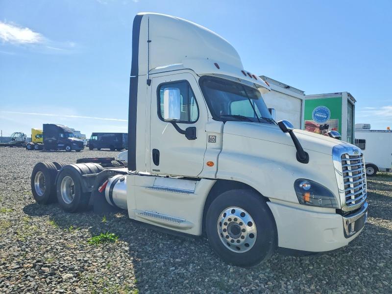 2019 Freigliner 2019 Freightliner Cascadia 125 Semi Truck