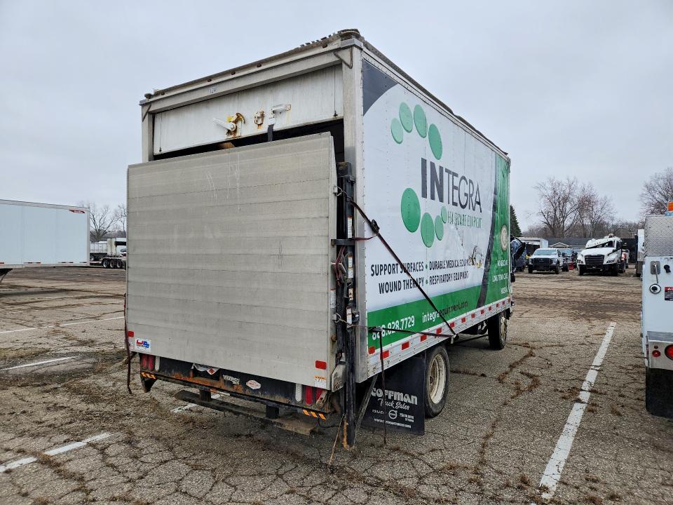 2022 Isuzu Nrr box Truck