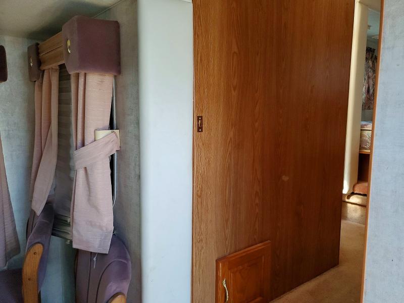 2000 Sbr By Frs M-37F Fift-Slide-IN Camper