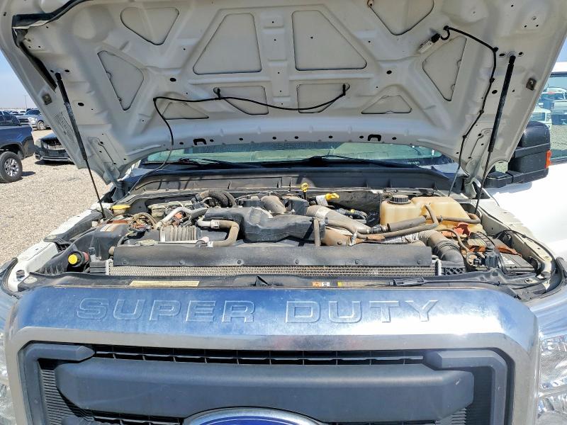 2015 Ford F350 Super Duty Flatbed Truck