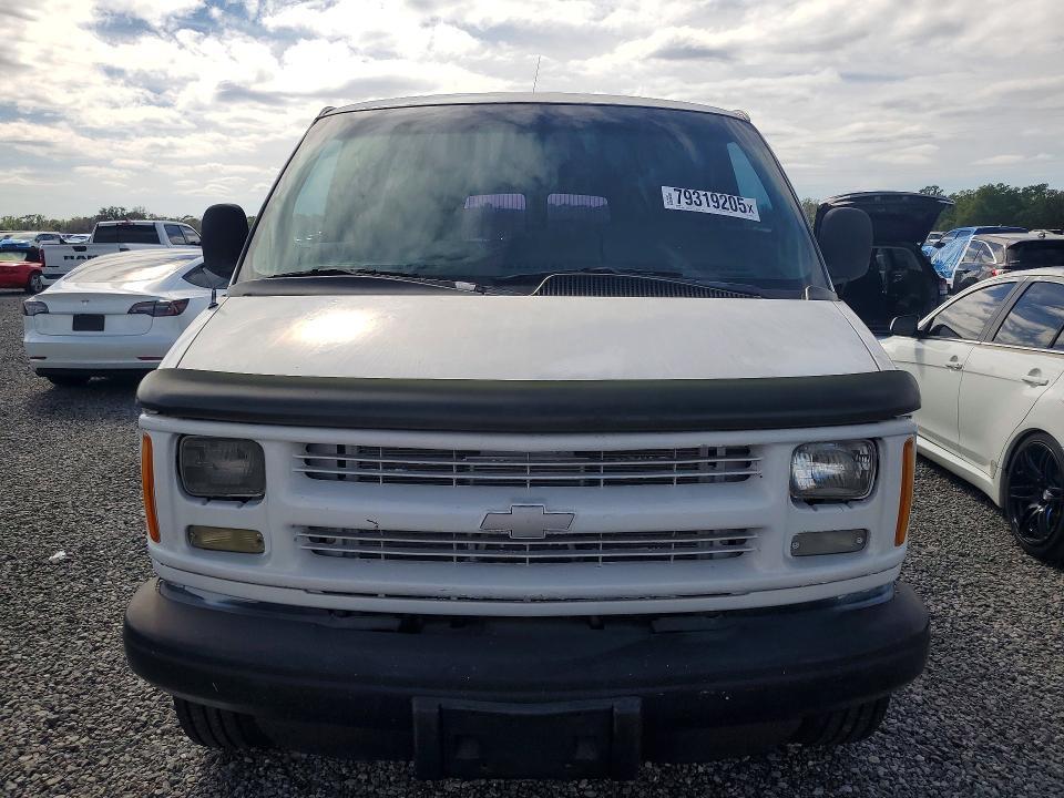 2002 Chevrolet Express G3500