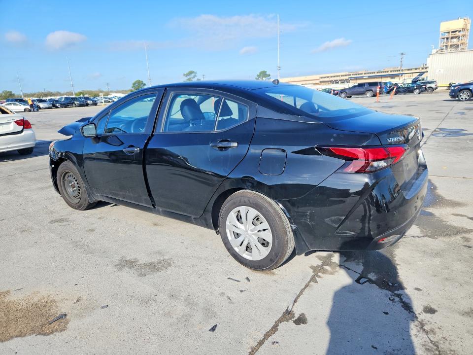 2025 Nissan Versa s