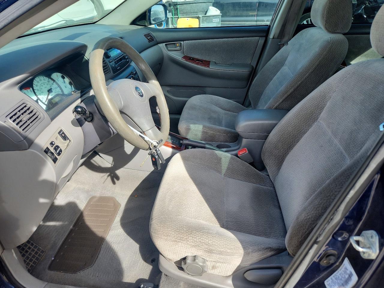 2004 Toyota Corolla ce