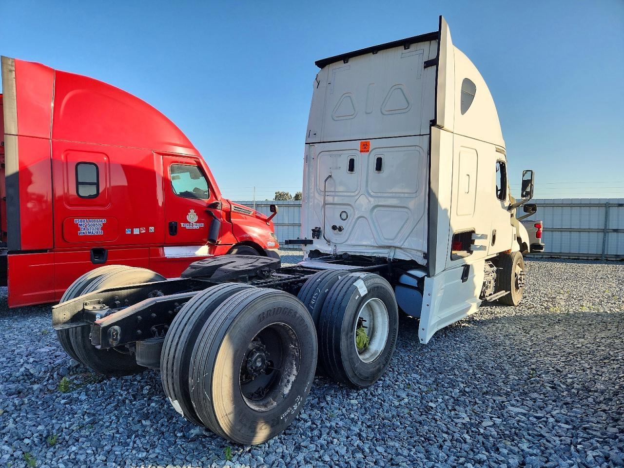 2023 Freigliner 2023 Freightliner Cascadia 126 Semi Truck