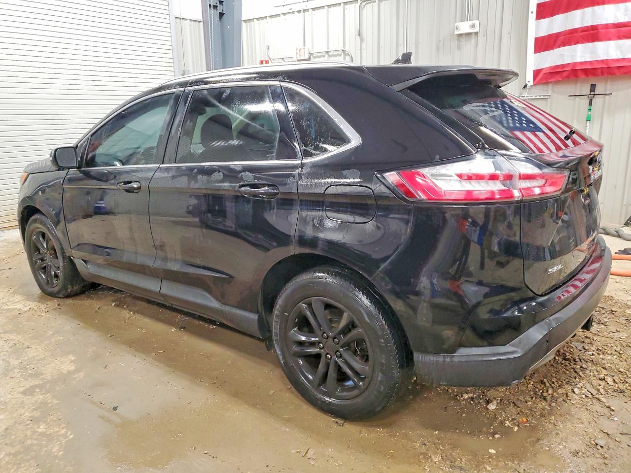 2019 Ford Edge sel