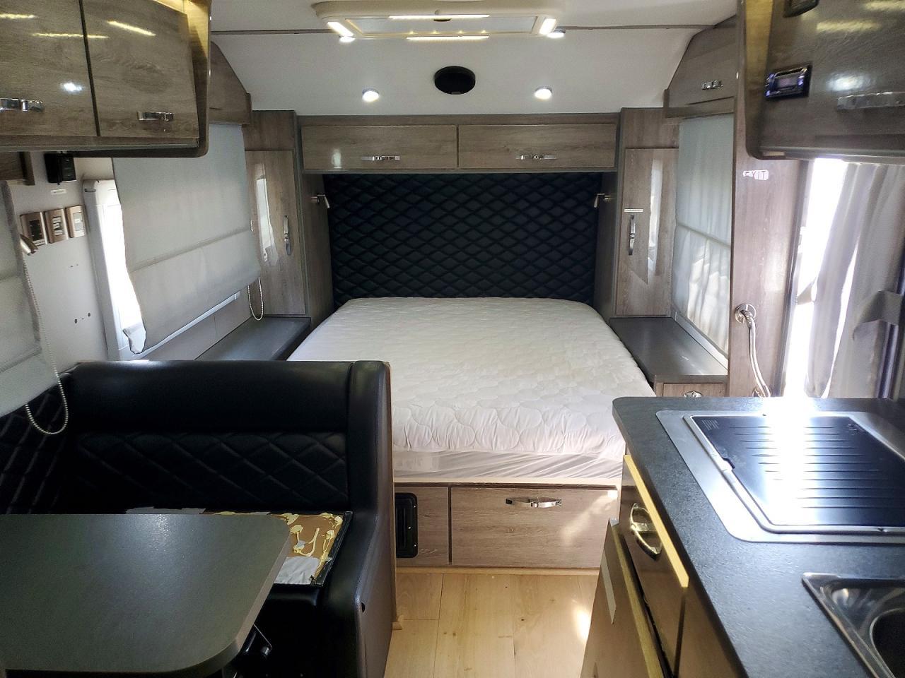 2020 Blackeries 2020 Blackseries Camper