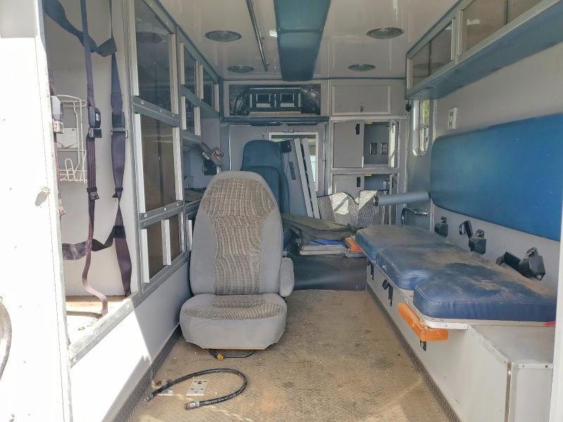 2006 Ford E-350 Ambulance